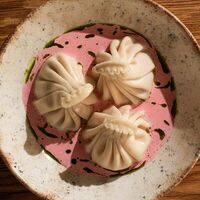 Хинкали с креветками в Megobari