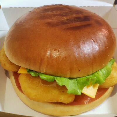 Чикен бургер в Пол бокс по цене 550 ₽