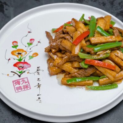 Говядина ханчжоу в J.Z. Peking Duck по цене 3150 ₽