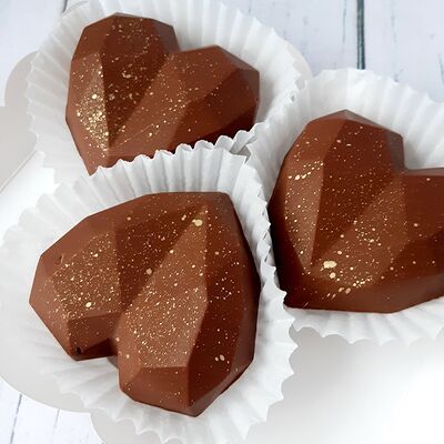 Шоколадное пирожное картошка в форме сердца мини №3 в Премиум торт по цене 900 ₽