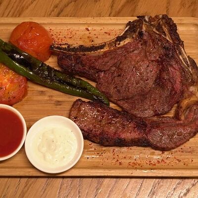 Говяжий стейк в Мастер Донер по цене 5800 ₸