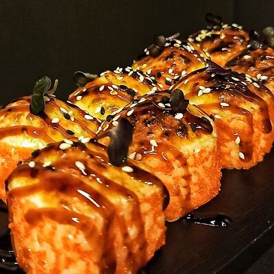 Запеченная калифорния в More sushi по цене 669 ₽