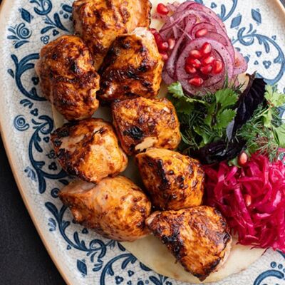 Шашлык из цыплёнка большой в NANA Pirveli по цене 1500 ₽