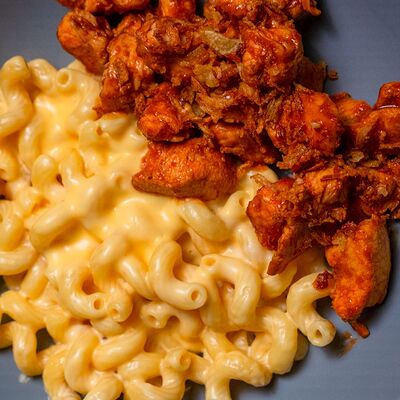 Макэндчиз с курицей BBQ в Co.mein по цене 655 ₽