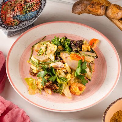 Салат с копченой курицей в Тбилиси по цене 790 ₽