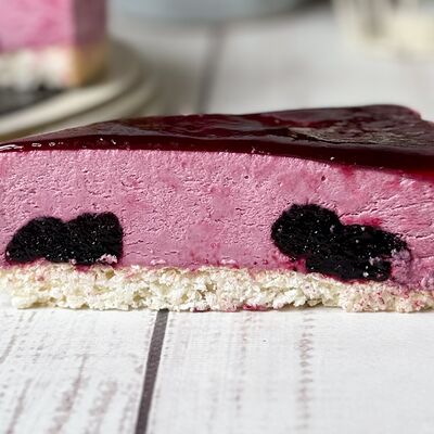 Торт с черникой в Малатан по цене 290 ₽