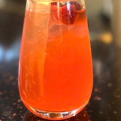 Лимонад Розовый Грейпфрут в Pellegrino по цене 375 ₽