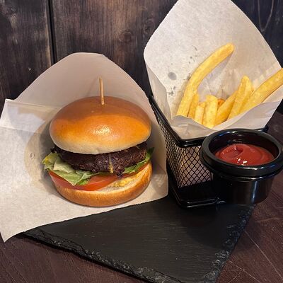 Бургер Тейсти в Зеленая фея по цене 640 ₽