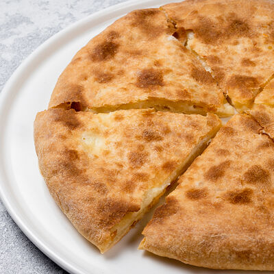 Хачапури по-имеретински в Ресторан Батони по цене 715 ₽