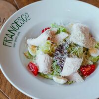 Цезарь с курицей в Франческо