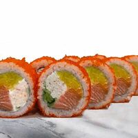 Калифорния с лососемв Суши Gamma