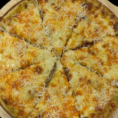 Пицца Четыре сыра в Kaikan по цене 830 ₽