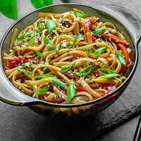 Wok овощной на гречневой лапше в Тоехара