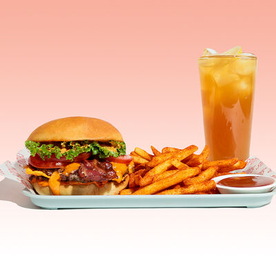 Comb0 420 яе в Spot & Choo's Burgers по цене 960 ₽