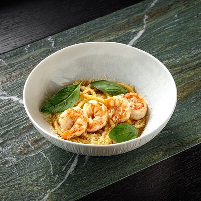 Паста с креветками в Артхаус по цене 950 ₽