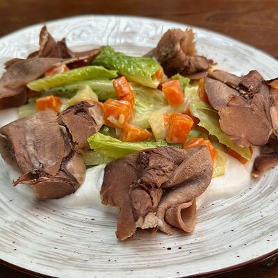 Салат с говяжьим языком в Houdini по цене 26 р.