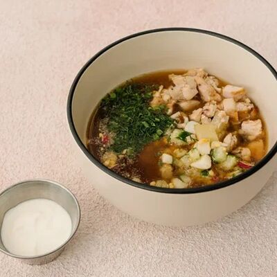 Окрошка с курицей на квасе в Ферма по цене 390