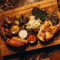 Мясной сет в Louis Pasteur