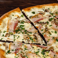 Пицца Бекон и грибы в Podkrepizza