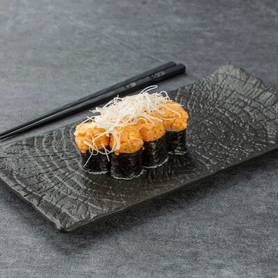 Ролл спайси яки с лососем в Delmario по цене 425 ₽