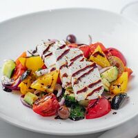 Греческий салат в Romano