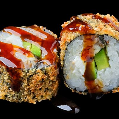 Ролл с угрем в Mesto Sushi & Grill по цене 550 ₽