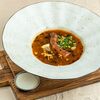 Мясная солянка с колбасками и копченым ребрышком в Брассерия Kriek по цене 760
