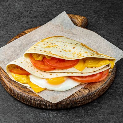 Тортилья Фиеста с томатомв Стейк & Бургер Мираторг по цене 360 ₽