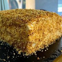 Медовое пирожное в BREADFOX