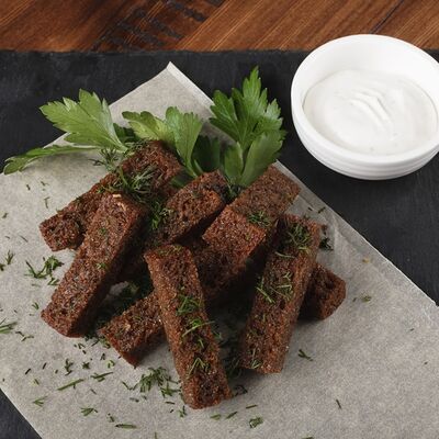 Гренки с чесночным соусом в Ракушка по цене 340 ₽