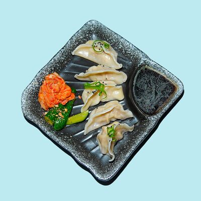 Китайские домашние пельмени с говядиной в CRGO по цене 410 ₽