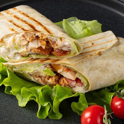 Шаурма Цезарь L в Сочный вертел по цене 650 ₽