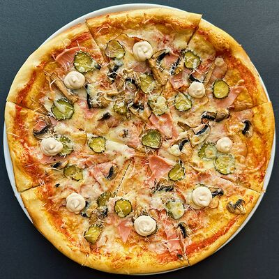 Пицца Кватро стаджиони в Трюфель по цене 760 ₽