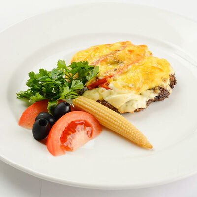 Говядина под сырной корочкой в БамБуши по цене 465