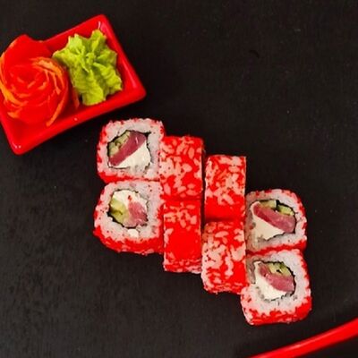 С тунцом в масаго в Суши Max по цене 380