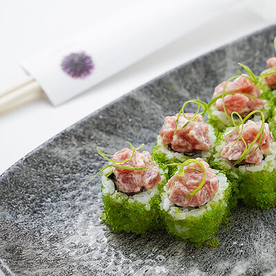 Ролл Тунец в Under the sea по цене 1050 ₽