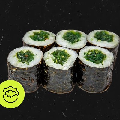 Классические роллы с чуккой в Monkey Sushi по цене 210 ₽