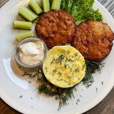 Куриные котлеты в Пельмэн по цене 405 ₽