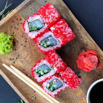 Калифорния с креветкой в FoodMood по цене 340 ₽