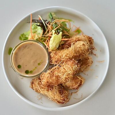 Креветки в тесте кадаифи с пряным сливочным соусом в Bucho по цене 680 ₽