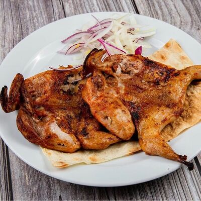 Перепелка на углях в Сокровище Premium & Grill по цене 860 ₽