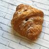 Круассан с лесными ягодами и сливочным кремом в Very Coffee по цене 160
