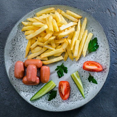 Сосиски Бейби с картофелем фри в Чайхона №1 Братьев Васильчуков по цене 290 ₽