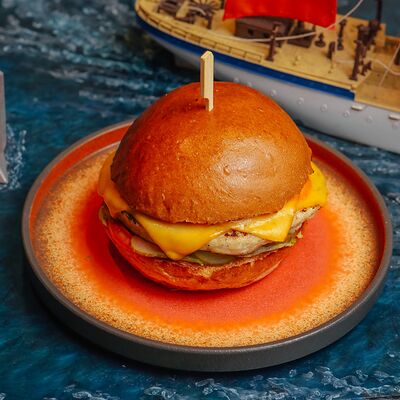 Бургер куриный в Ленинградский Экспресс по цене 870 ₽