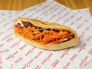 Шаурма свиная в булочке (бол) в Шаурма Маркет по цене 530 ₽