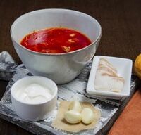 Борщ с телятиной в Bella Strada