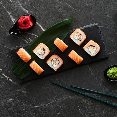 Филадельфия унаги с угрем в SENSATION SUSHI KINGDOM по цене 1150 ₽