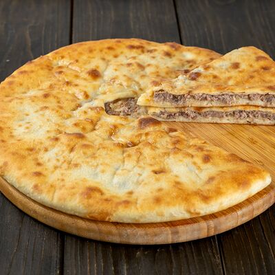 Пирог с мясом и картошкой в Осетинские пироги Вкусно Пироги по цене 1000