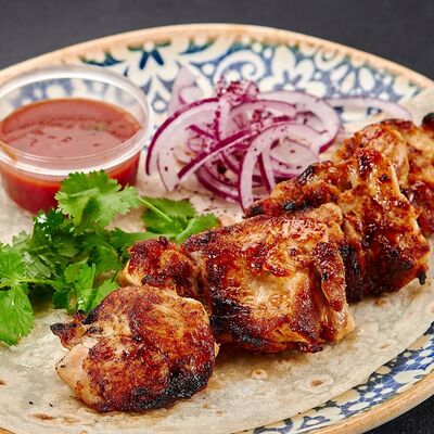 Шашлык из куриного бедра в Chief Kebab по цене 449 ₽
