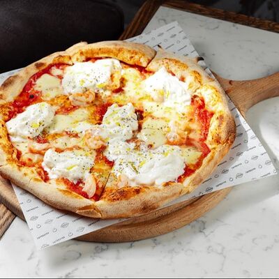 Пицца с креветками в Pizzeria by Cheeseria по цене 1080 ₽